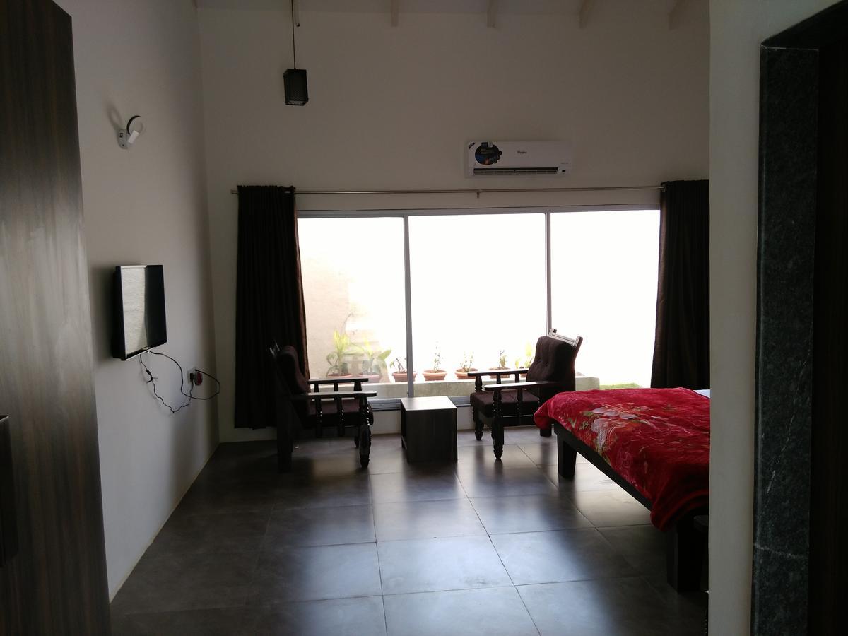Mango Leaf Resort Mahiravani Bagian luar foto